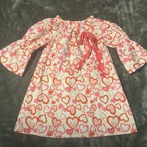 Valentine’s Day heart flared sleeve dress size M(4)